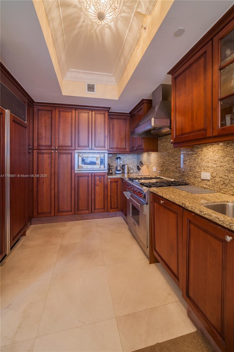 ACQUALINA OCEAN RESIDENCE - Residential