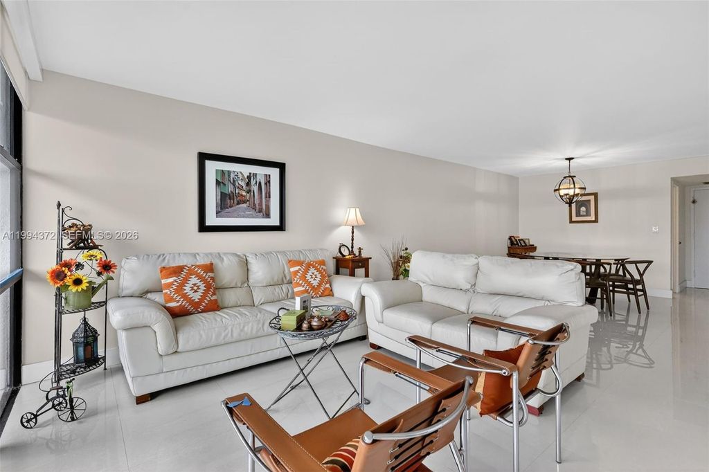 Photo of 800 Parkview Dr #908, Hallandale Beach, FL 33009 (MLS # A11994372)