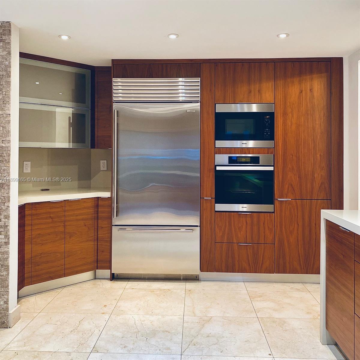 DORAL ISLES-ANTILLES - Residential