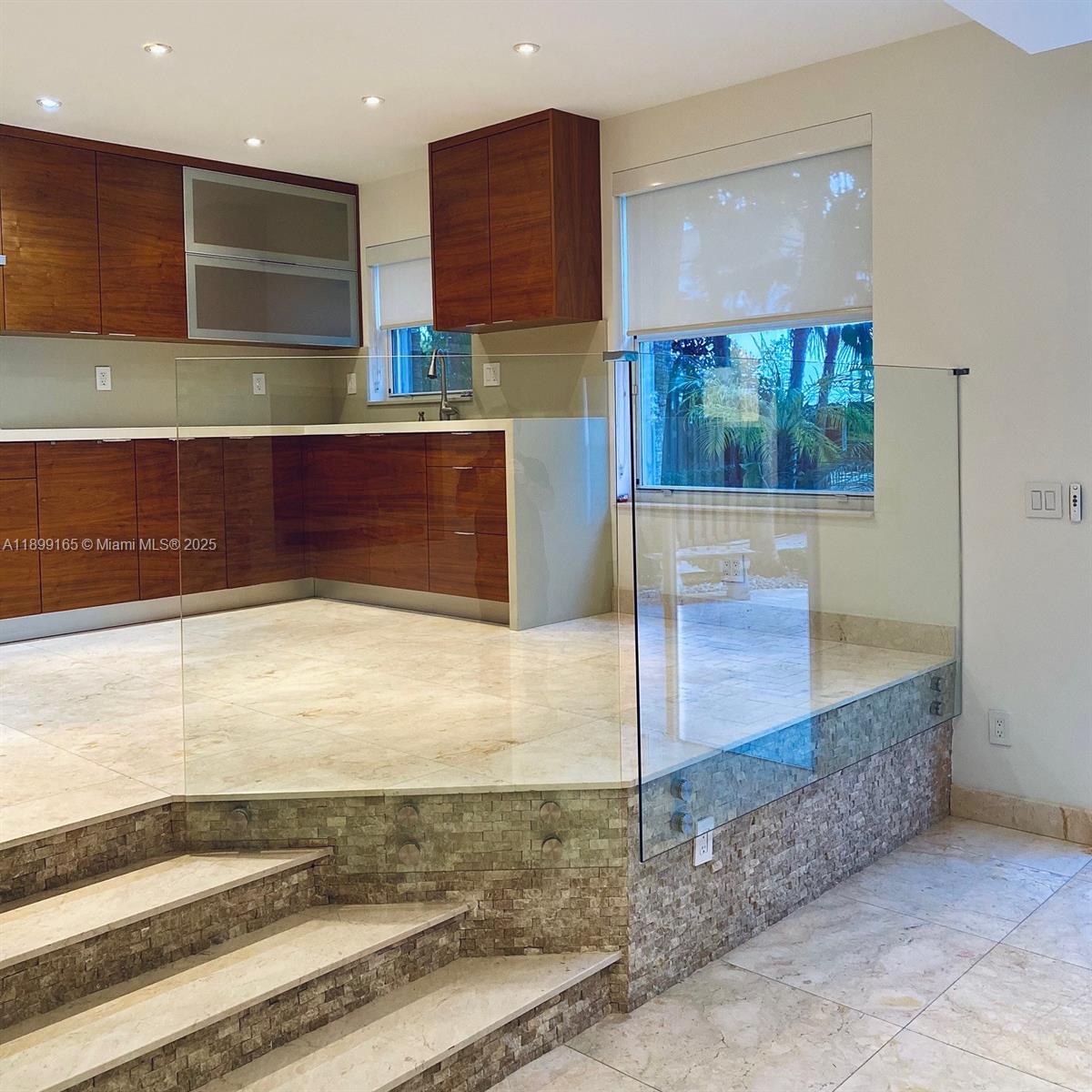 DORAL ISLES-ANTILLES - Residential