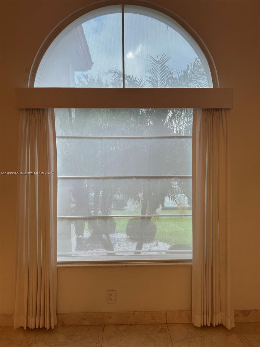 DORAL ISLES-ANTILLES - Residential