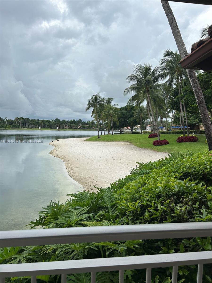 DORAL ISLES-ANTILLES - Residential