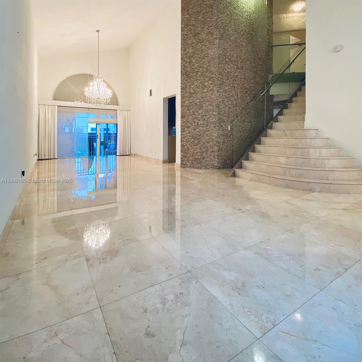 DORAL ISLES-ANTILLES - Residential