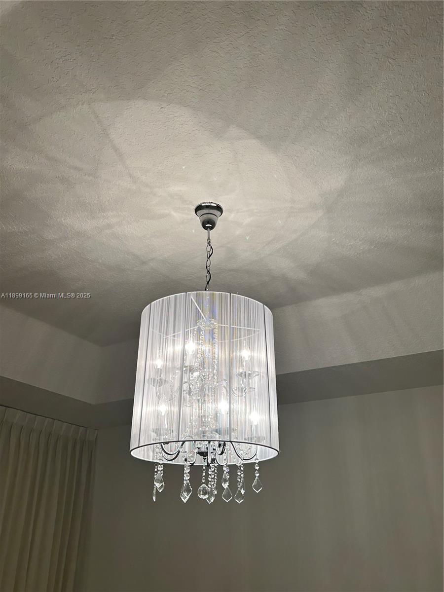 DORAL ISLES-ANTILLES - Residential