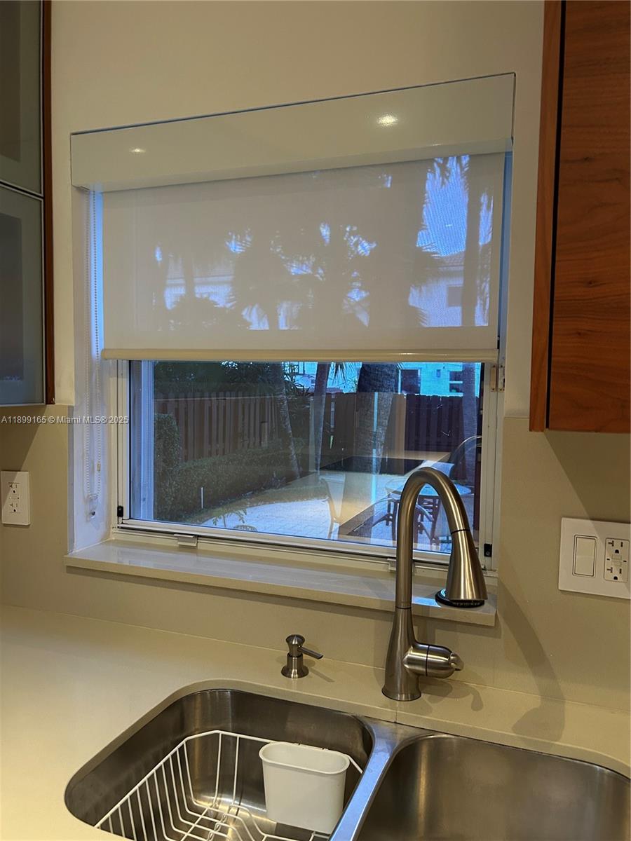 DORAL ISLES-ANTILLES - Residential