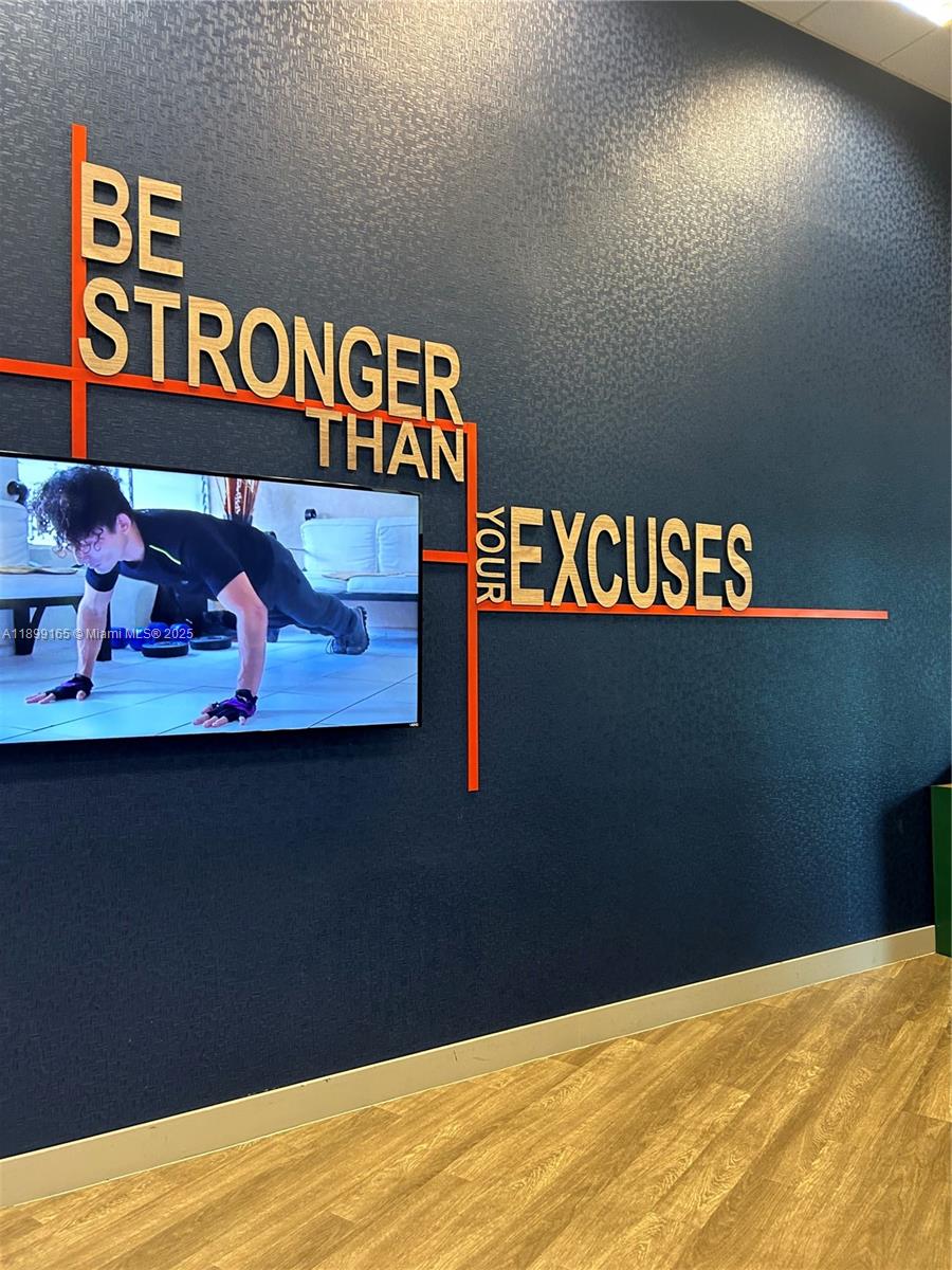 DORAL ISLES-ANTILLES - Residential