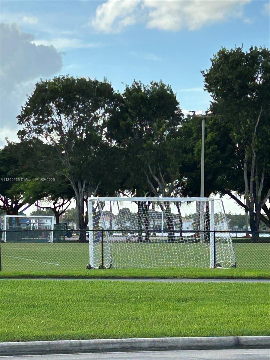 DORAL ISLES-ANTILLES - Residential