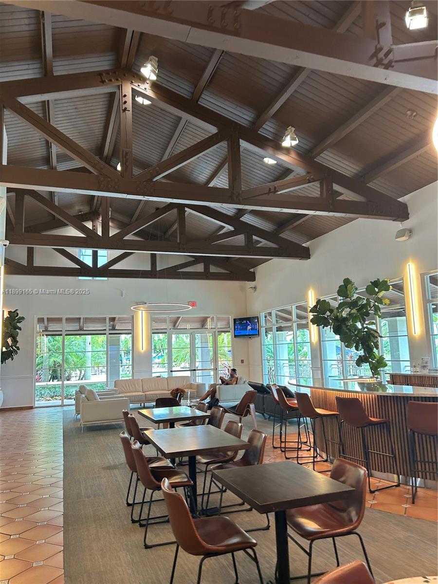 DORAL ISLES-ANTILLES - Residential