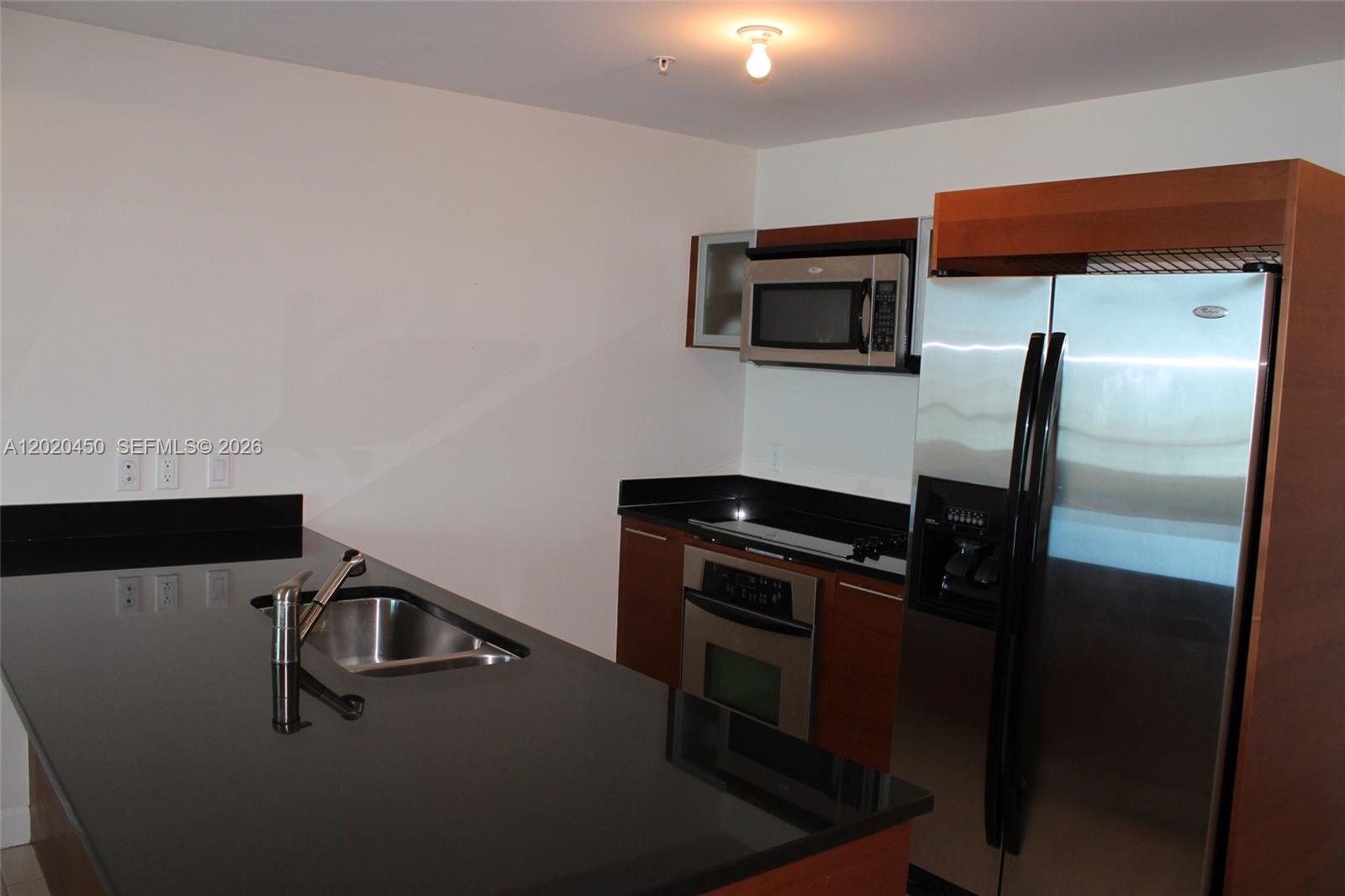 1900 N Bayshore Dr 4108