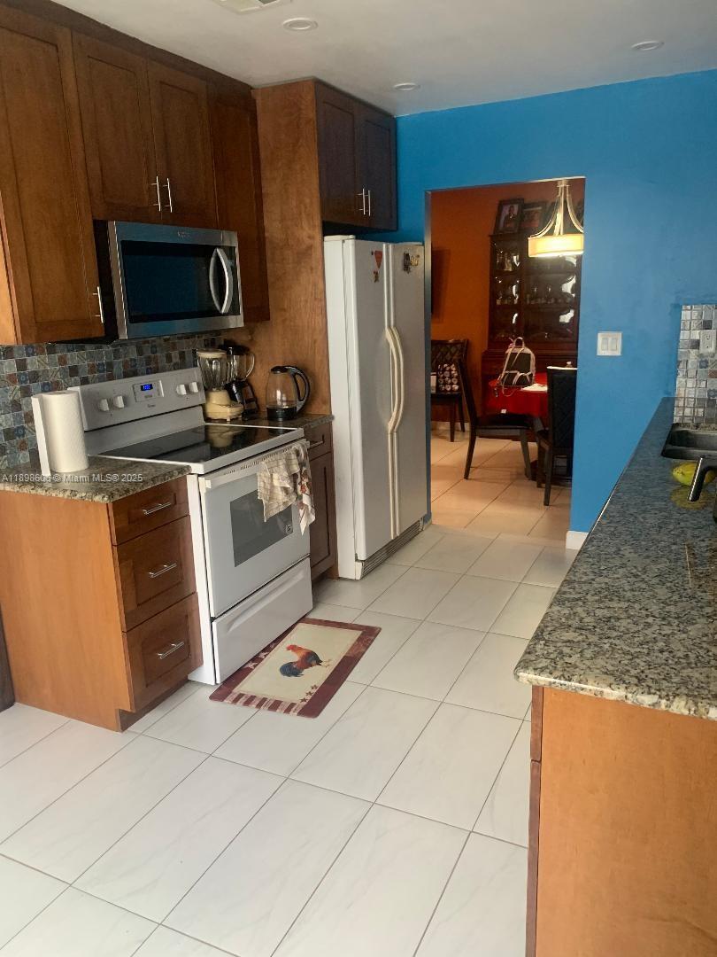 OAKLAND ESTATES 7TH SECTI - Residential