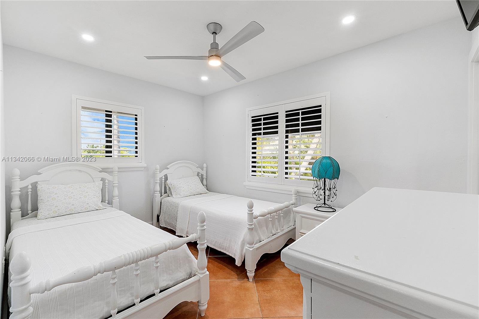 LARGO SOUND VILLAGE - Residential