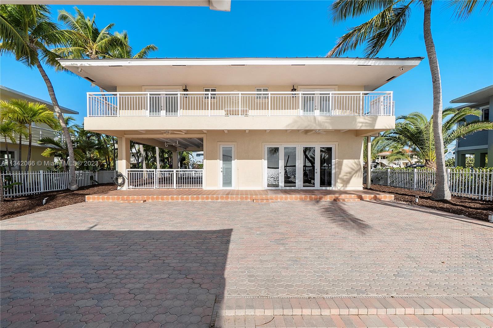 LARGO SOUND VILLAGE - Residential