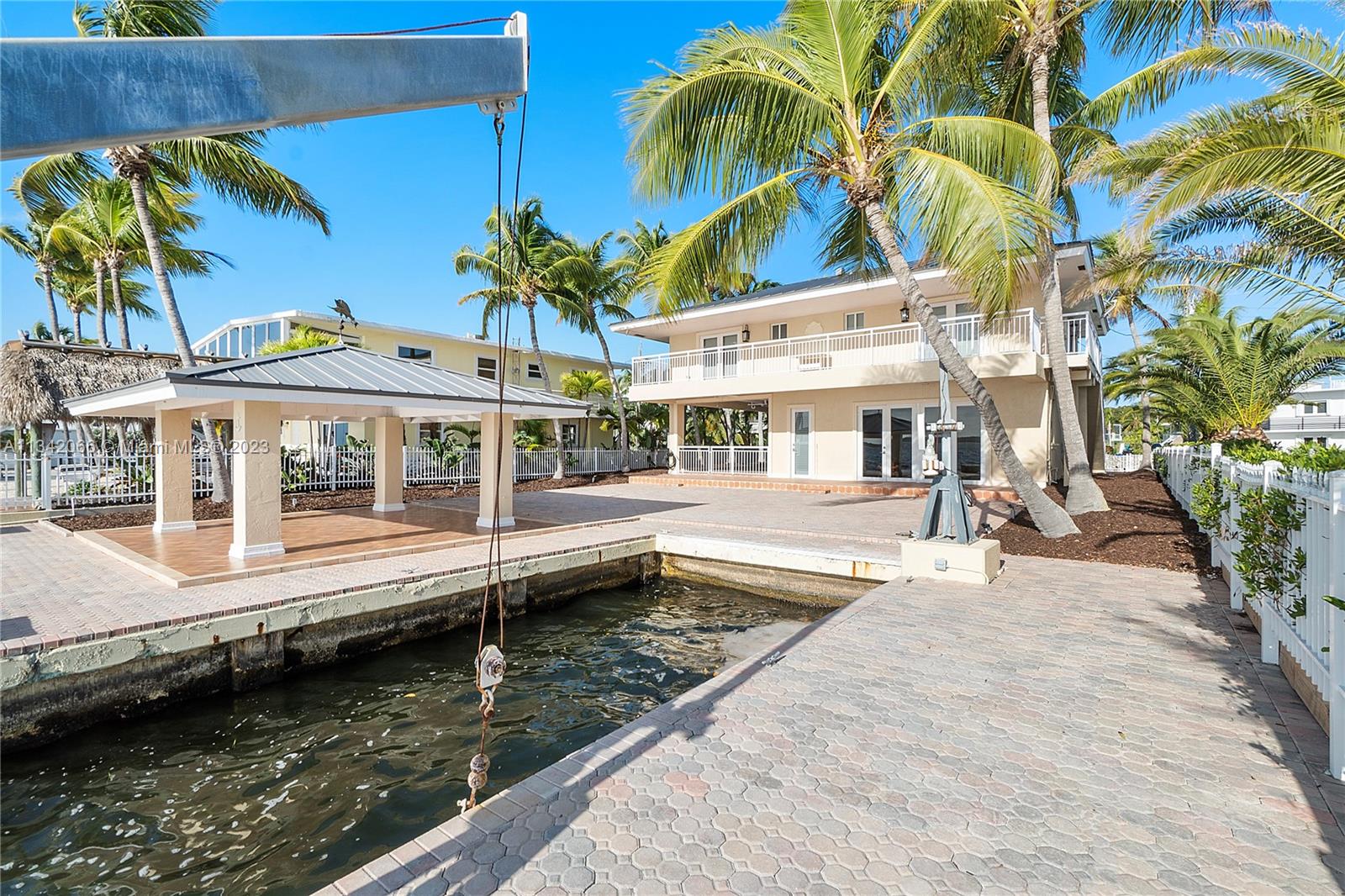 LARGO SOUND VILLAGE - Residential