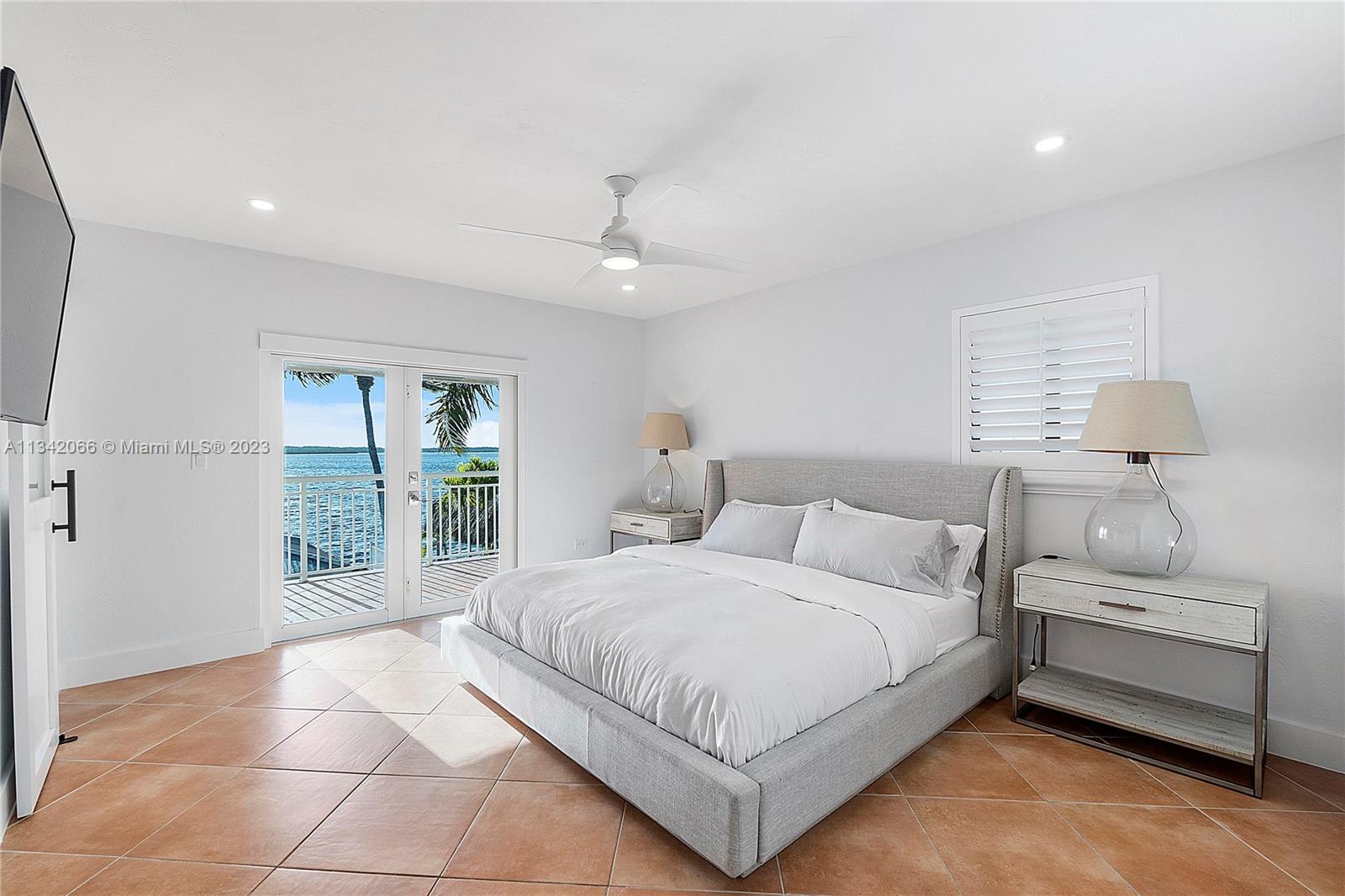 LARGO SOUND VILLAGE - Residential