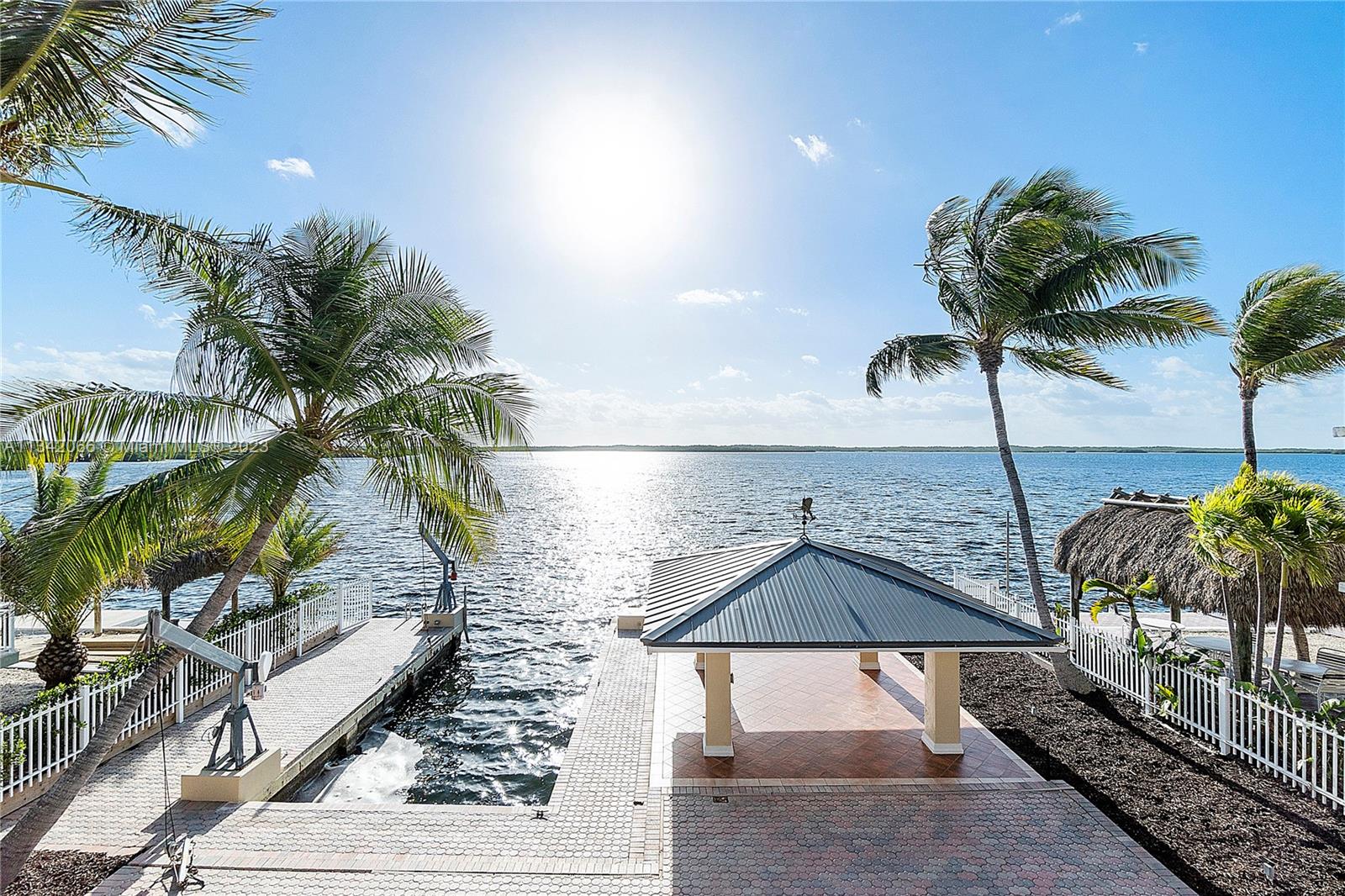 LARGO SOUND VILLAGE - Residential