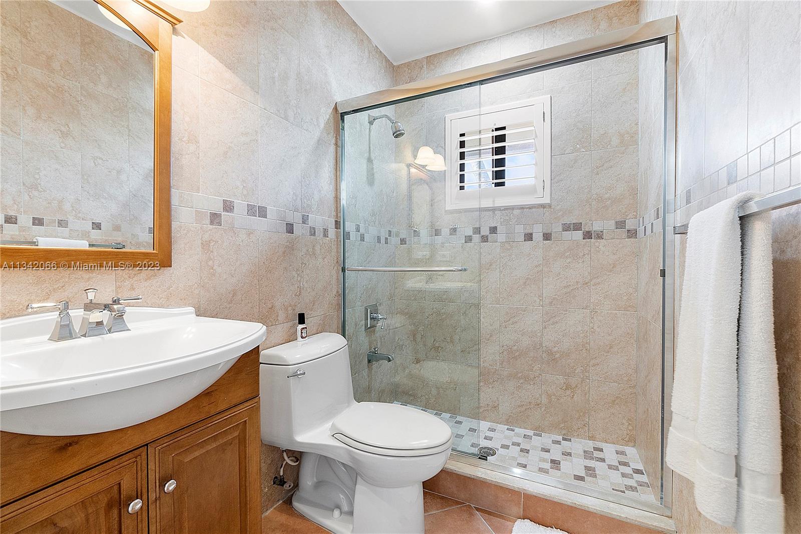 LARGO SOUND VILLAGE - Residential