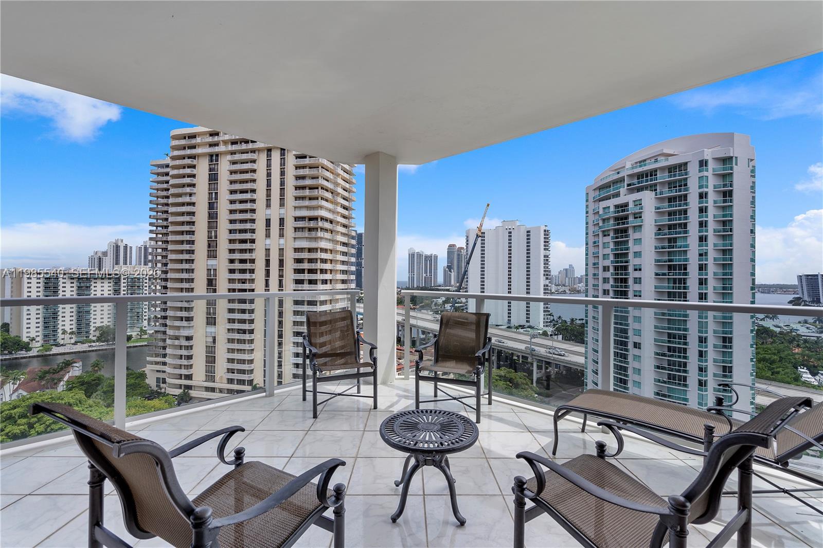 MARINA TOWER CONDO - Residential