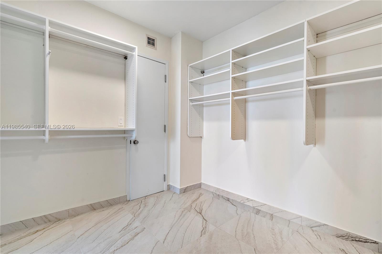 MARINA TOWER CONDO - Residential