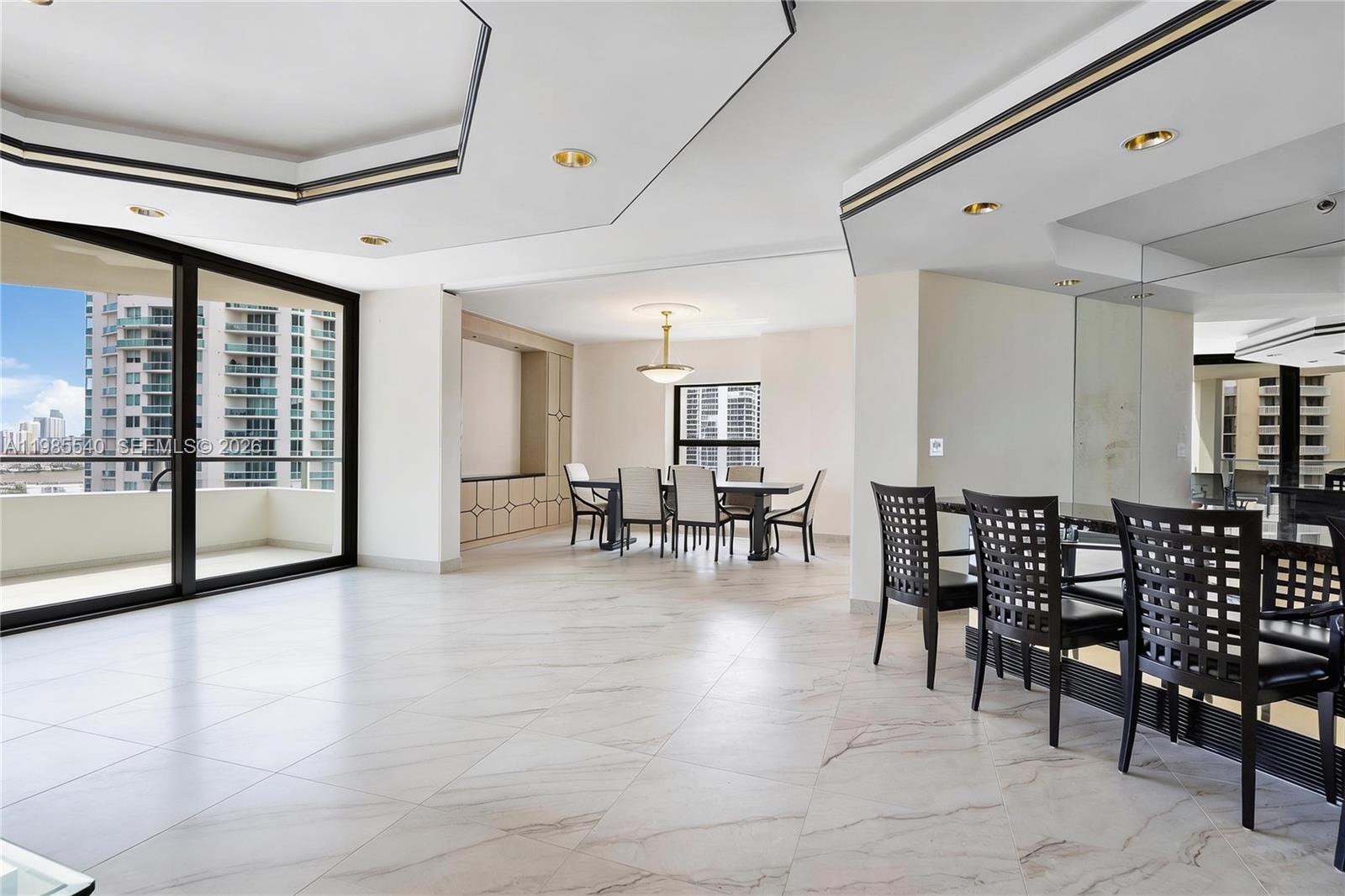 MARINA TOWER CONDO - Residential