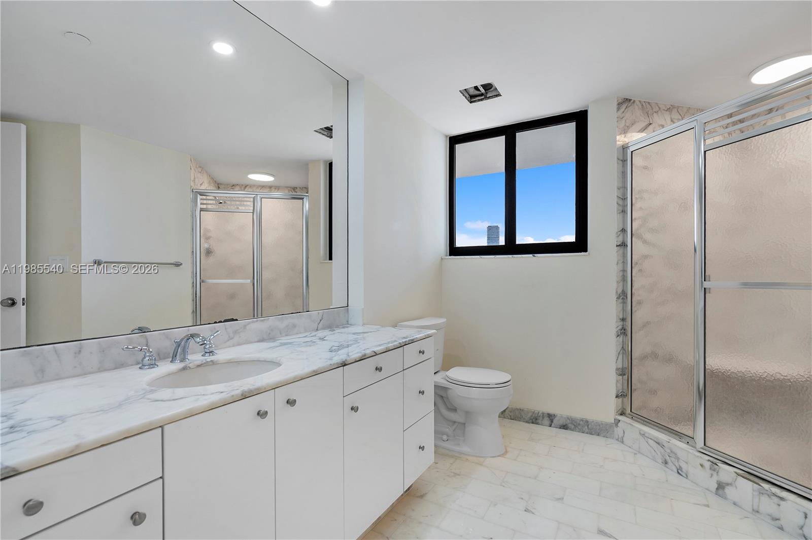 MARINA TOWER CONDO - Residential