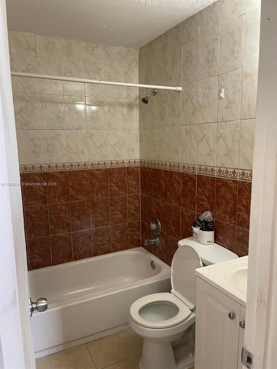 View photos, virtual tours, details... 2421 NW 55th Ave