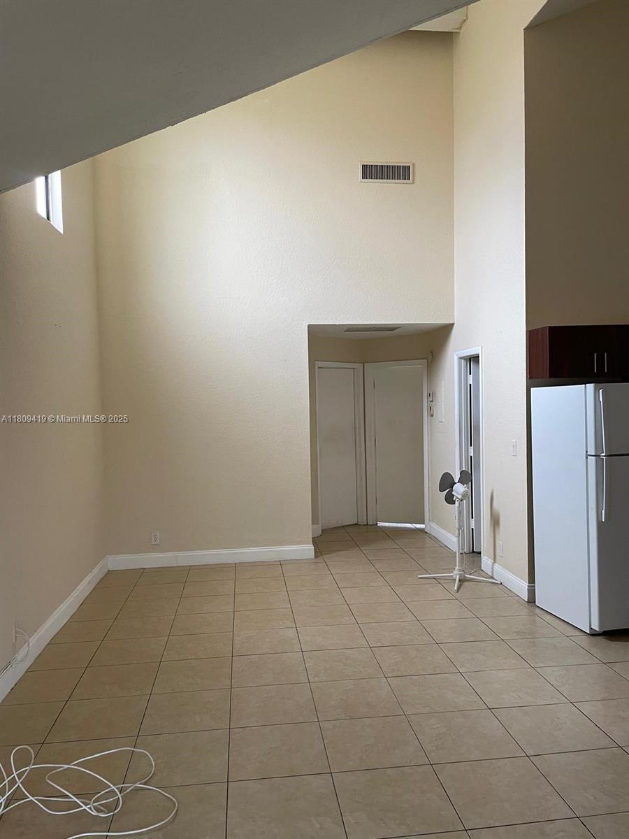 View photos, virtual tours, details... 2421 NW 55th Ave
