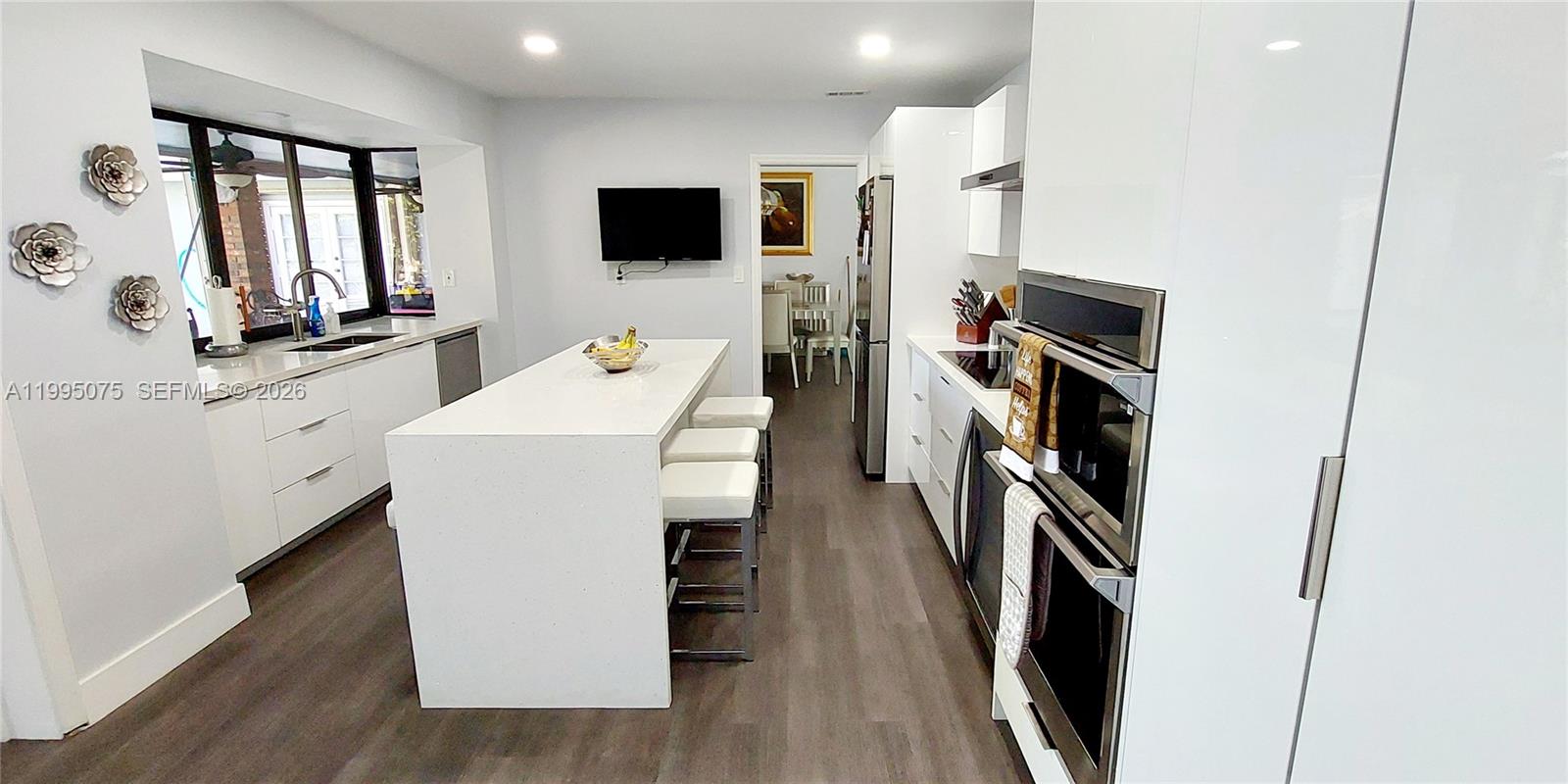 COUNTRY CLUB OF MIAMI EST - Residential