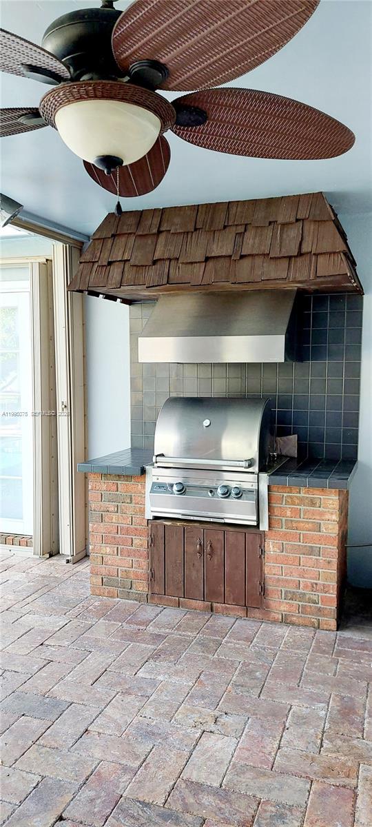 COUNTRY CLUB OF MIAMI EST - Residential