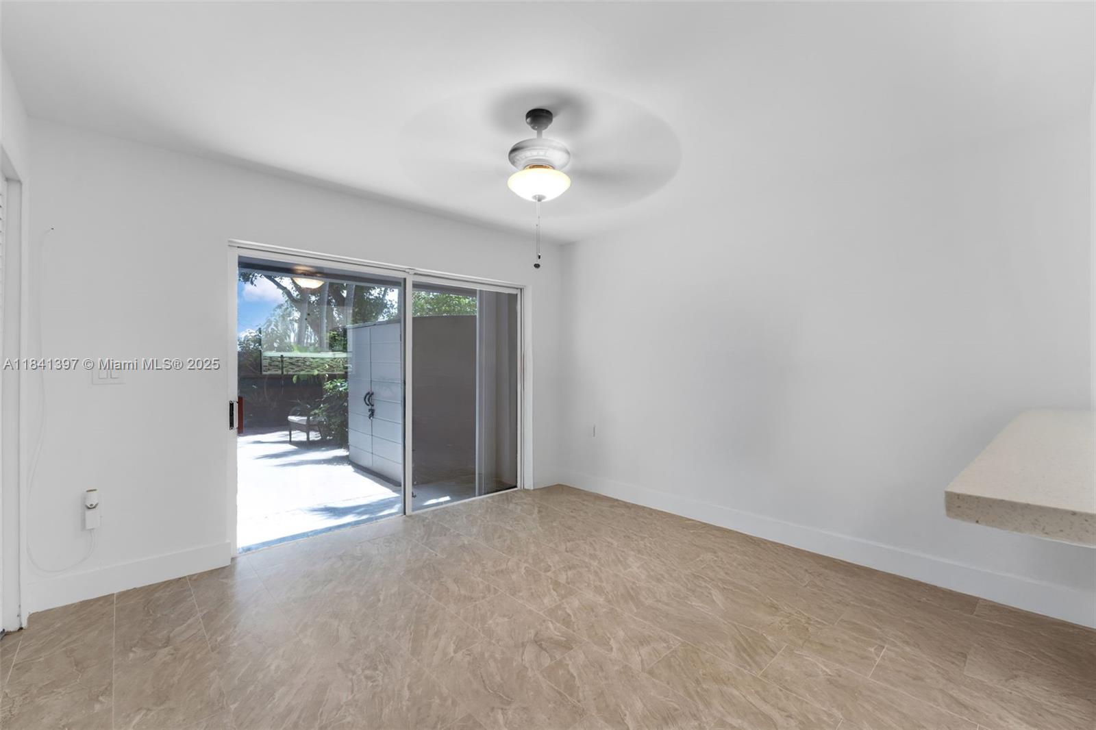 PARK VILLAS AT HAMMOCKS C - Residential