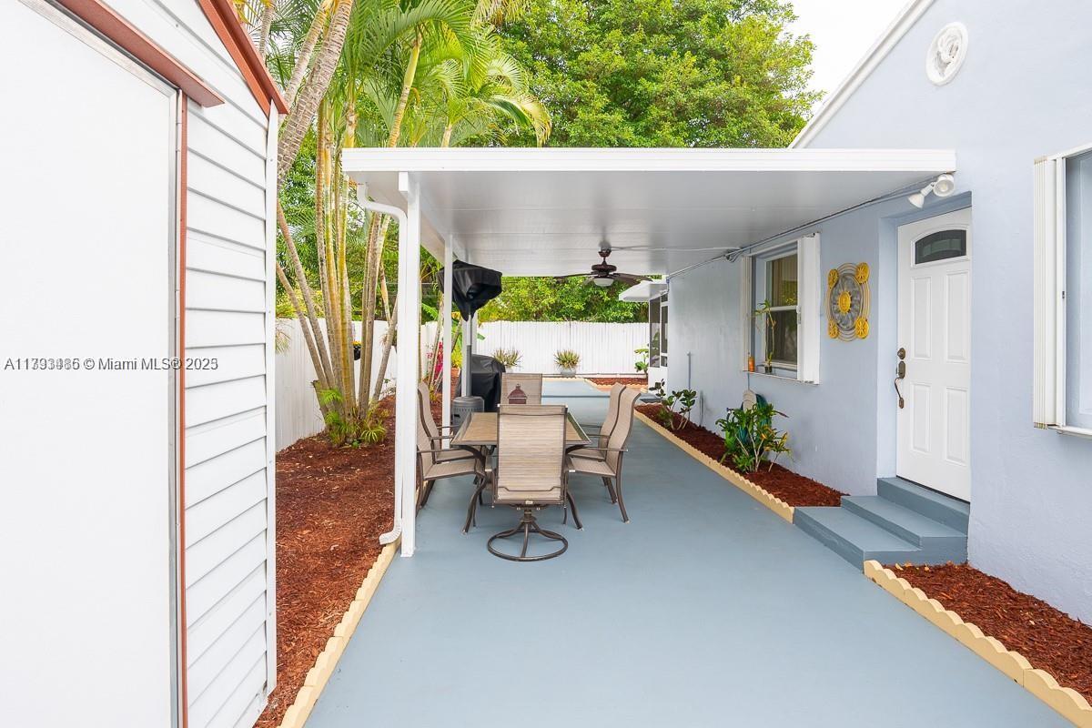307 N 28th Ave -