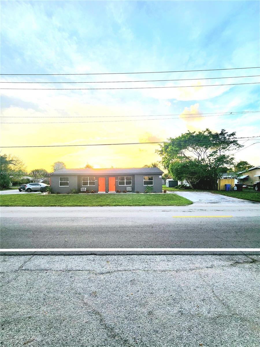 Rental Property at 391 Ne 42nd Ct North, Oakland Park, Miami-Dade County, Florida - Bedrooms: 1 
Bathrooms: 1  - $1,650 MO.