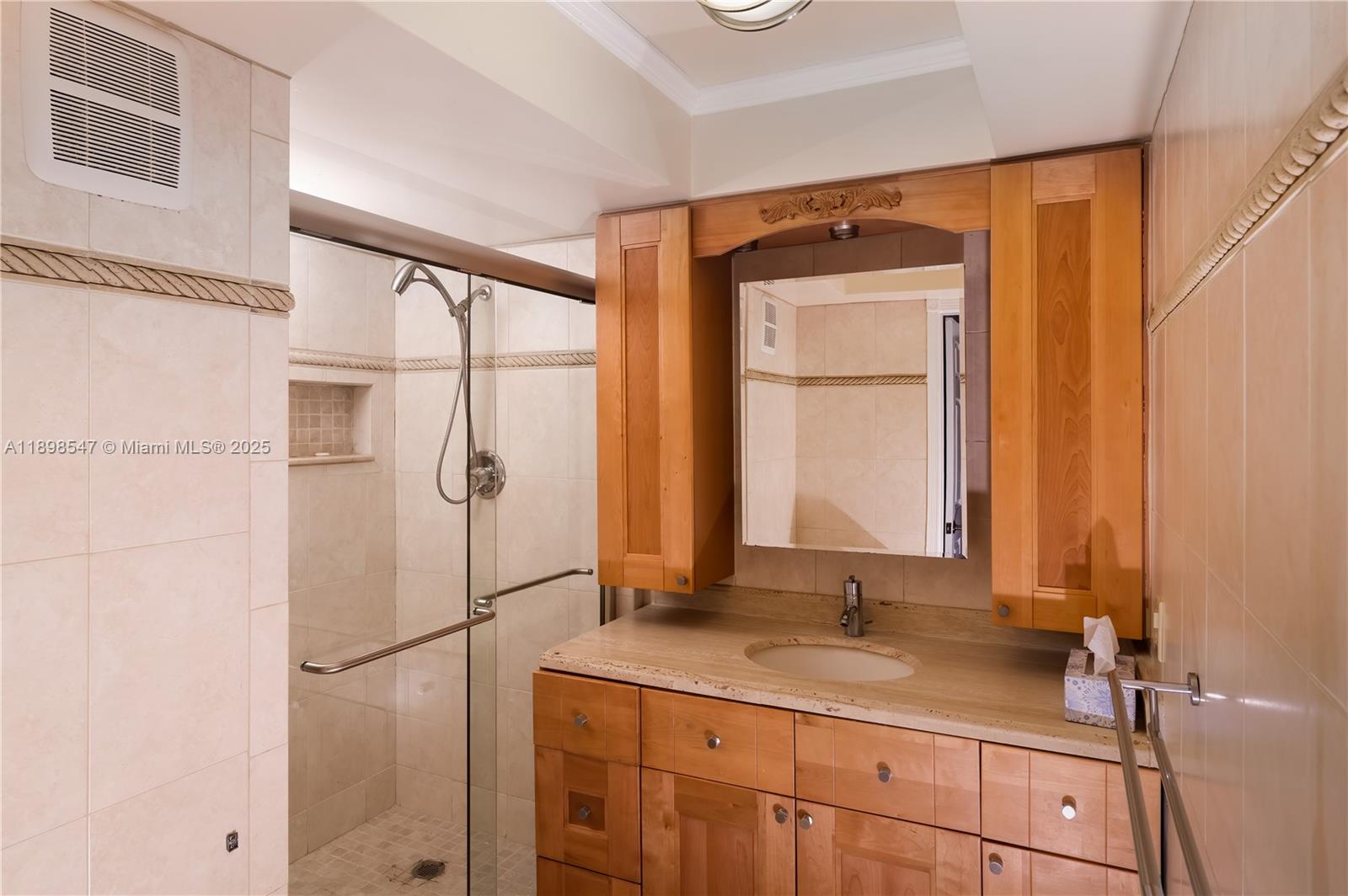 BUILDING THREE OF COUNTRY - Residential Lease