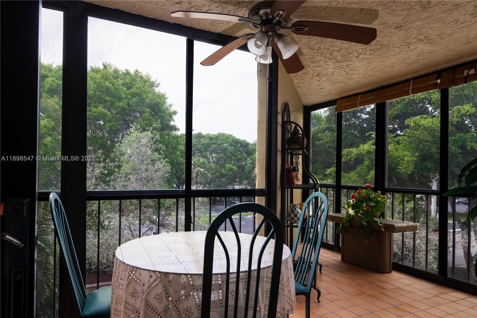 BUILDING THREE OF COUNTRY - Residential Lease