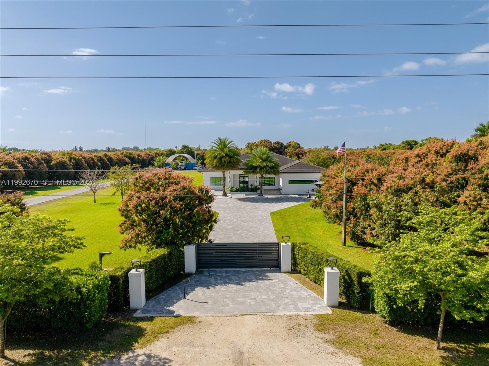 8900 INTERIM-AWAIT SPECIFI - Residential