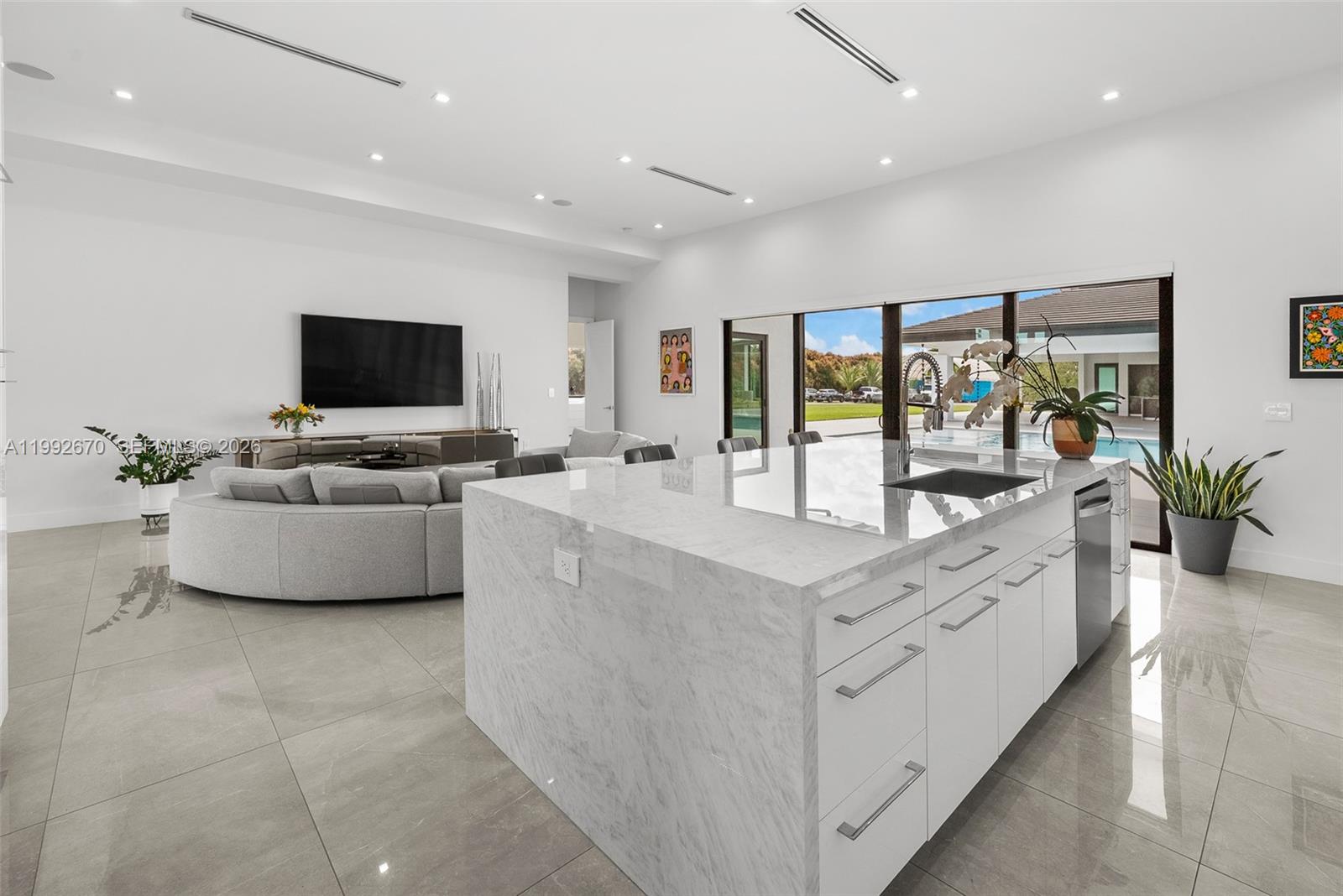 8900 INTERIM-AWAIT SPECIFI - Residential