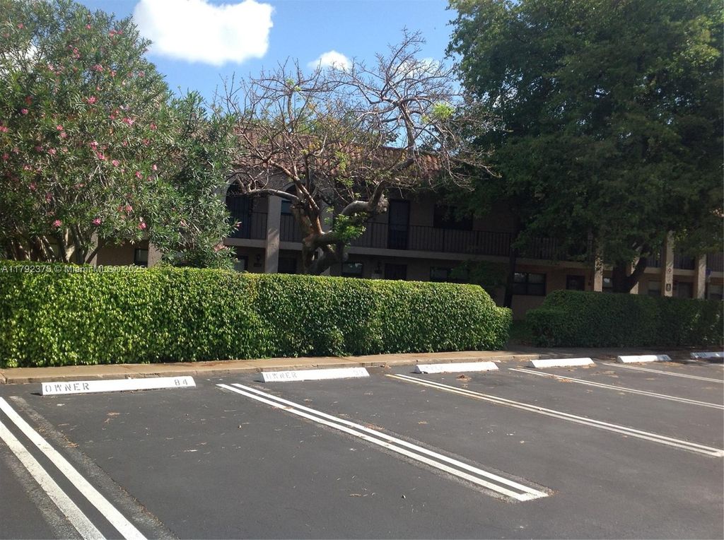 Photo of 1921 W Woolbright Rd #B202, Boynton Beach, FL 33426 (MLS # A11792375)