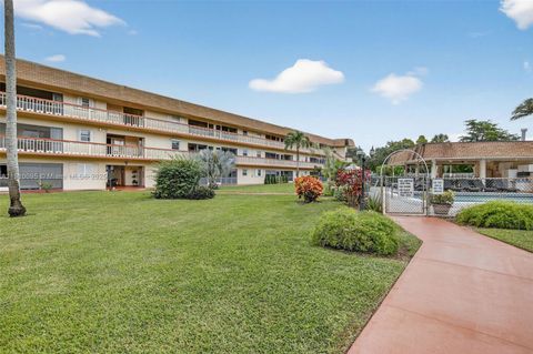 Photo of 5300 Washington St #T218, Hollywood, FL 33021 (MLS # A11910095)