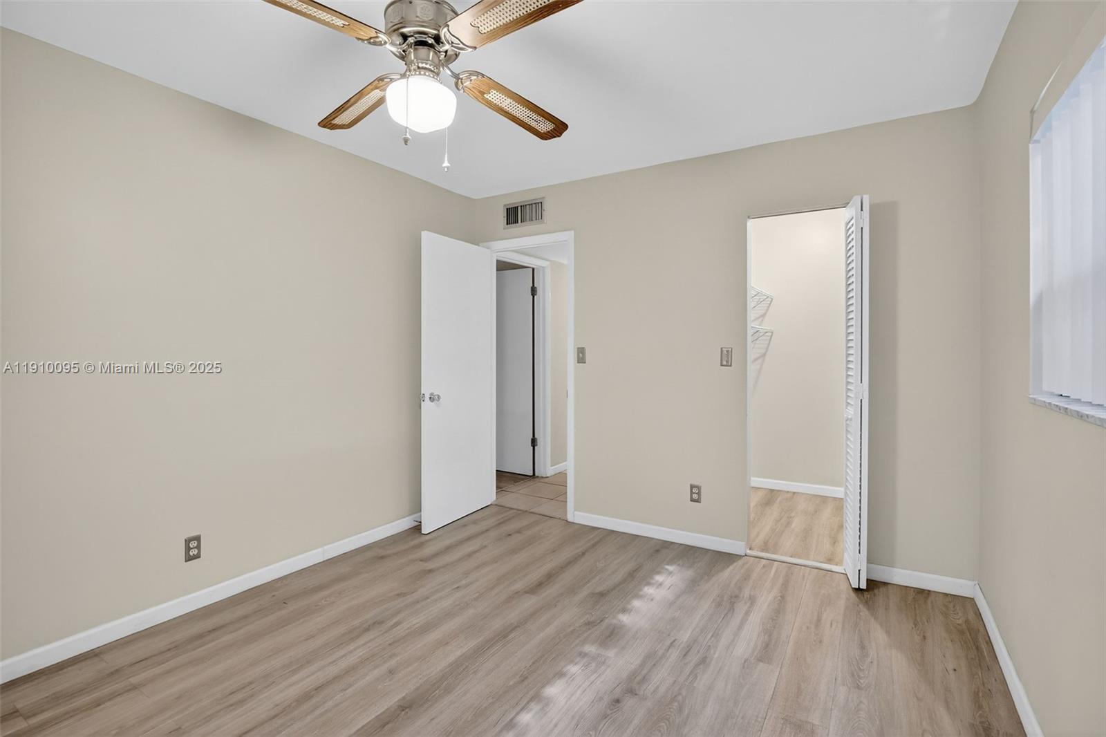 BEVERLY HILLS CONDO - Residential