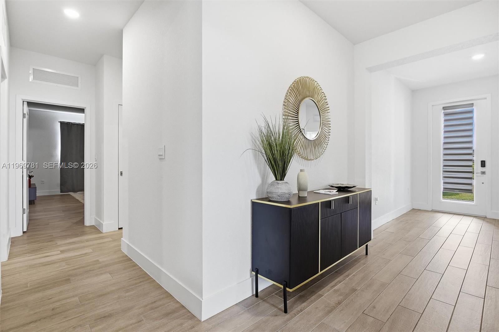 VIKINGS STEAL ESTATES - Residential