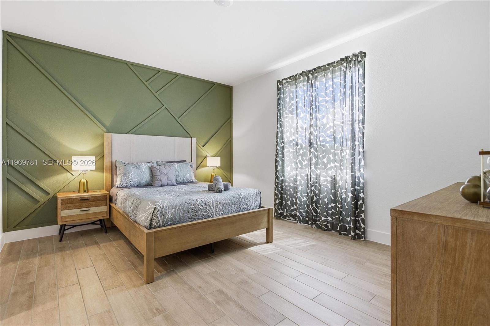 VIKINGS STEAL ESTATES - Residential