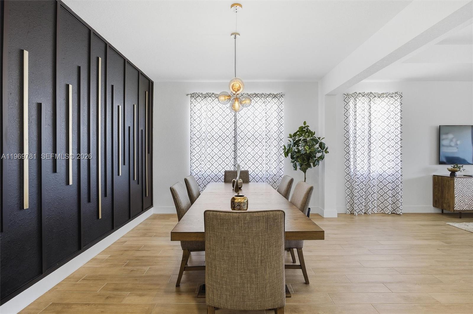 VIKINGS STEAL ESTATES - Residential