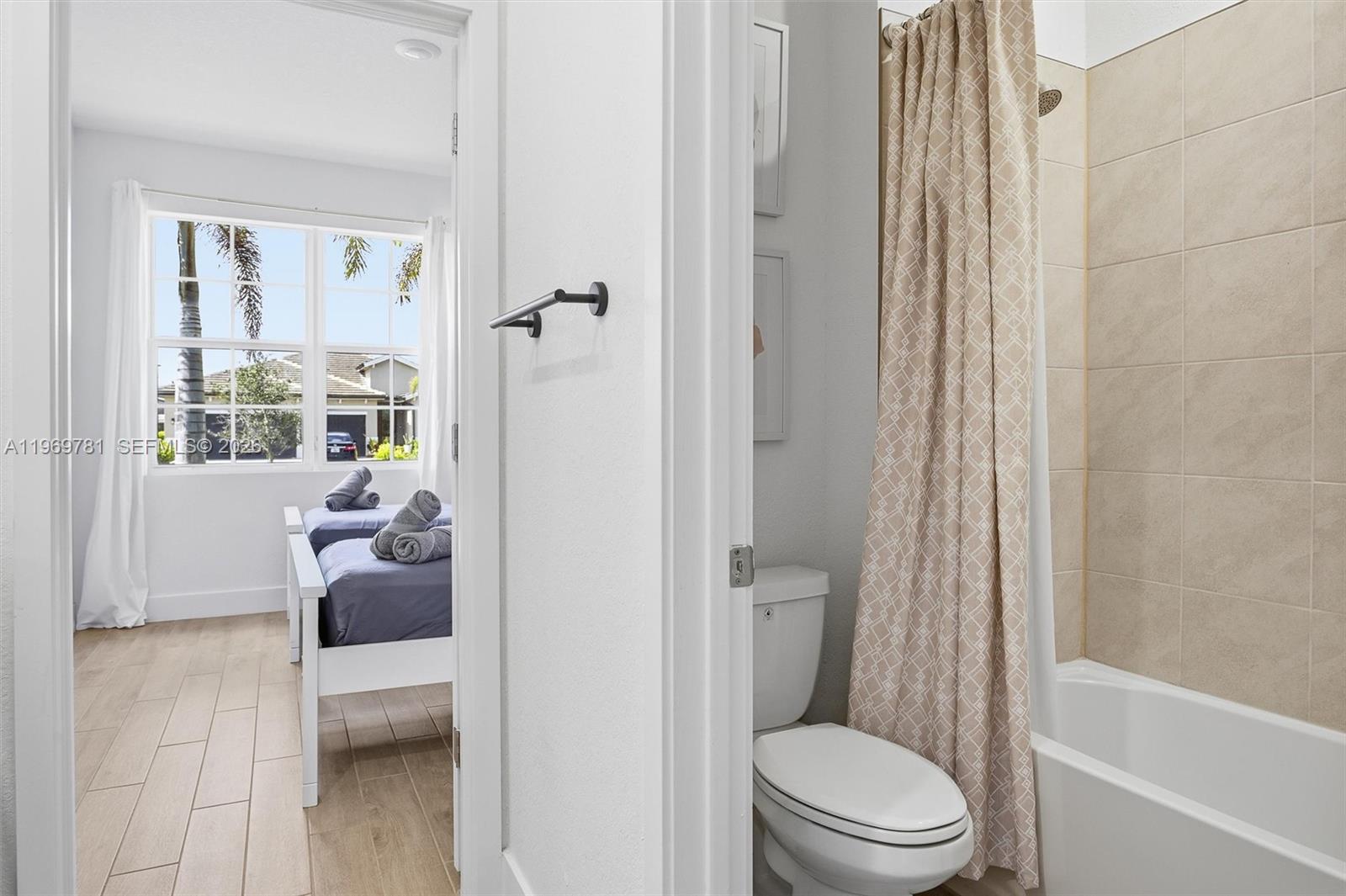 VIKINGS STEAL ESTATES - Residential