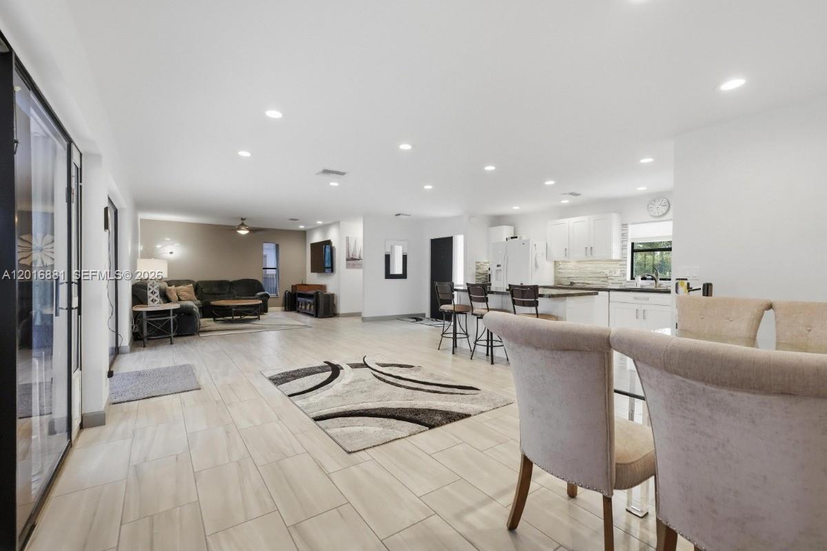 COCO WOOD LAKES SEC 2 - Residential