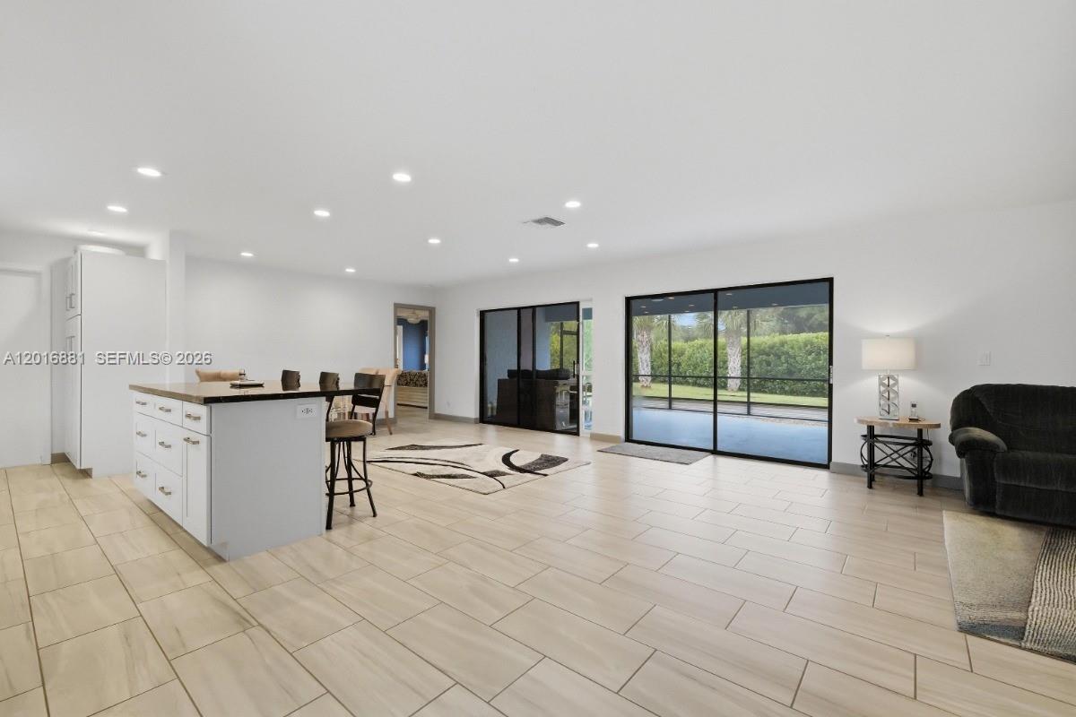 COCO WOOD LAKES SEC 2 - Residential