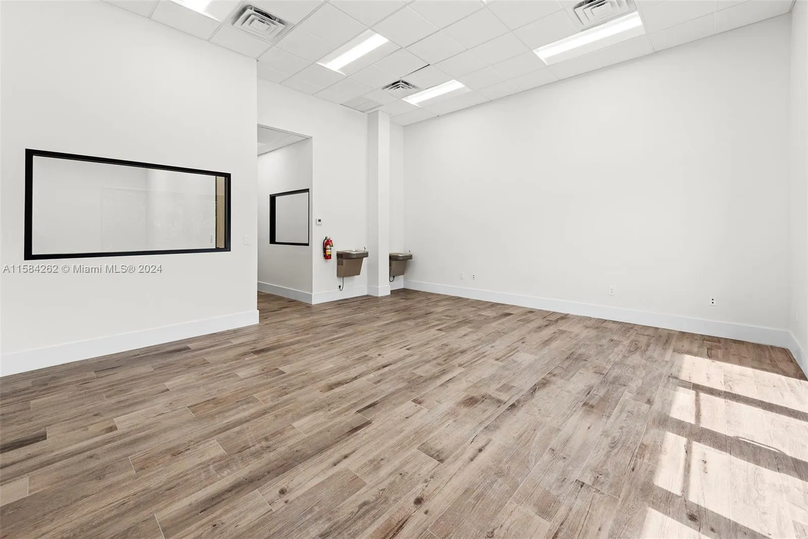 Hollywood, Florida 33021, United States, ,Residential,Pending,58103