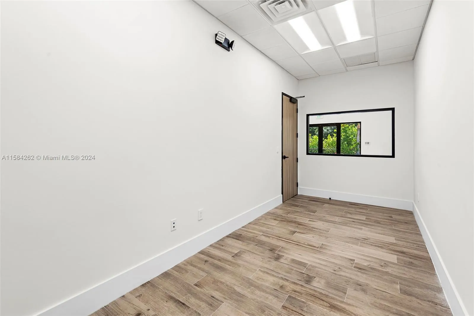 Hollywood, Florida 33021, United States, ,Residential,Pending,58103