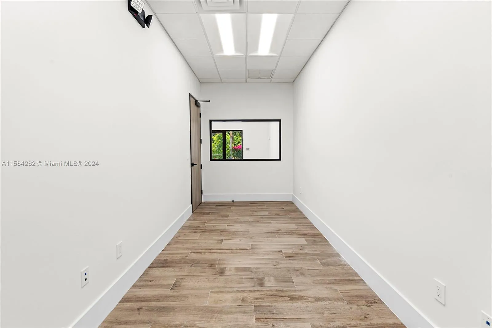 Hollywood, Florida 33021, United States, ,Residential,Pending,58103