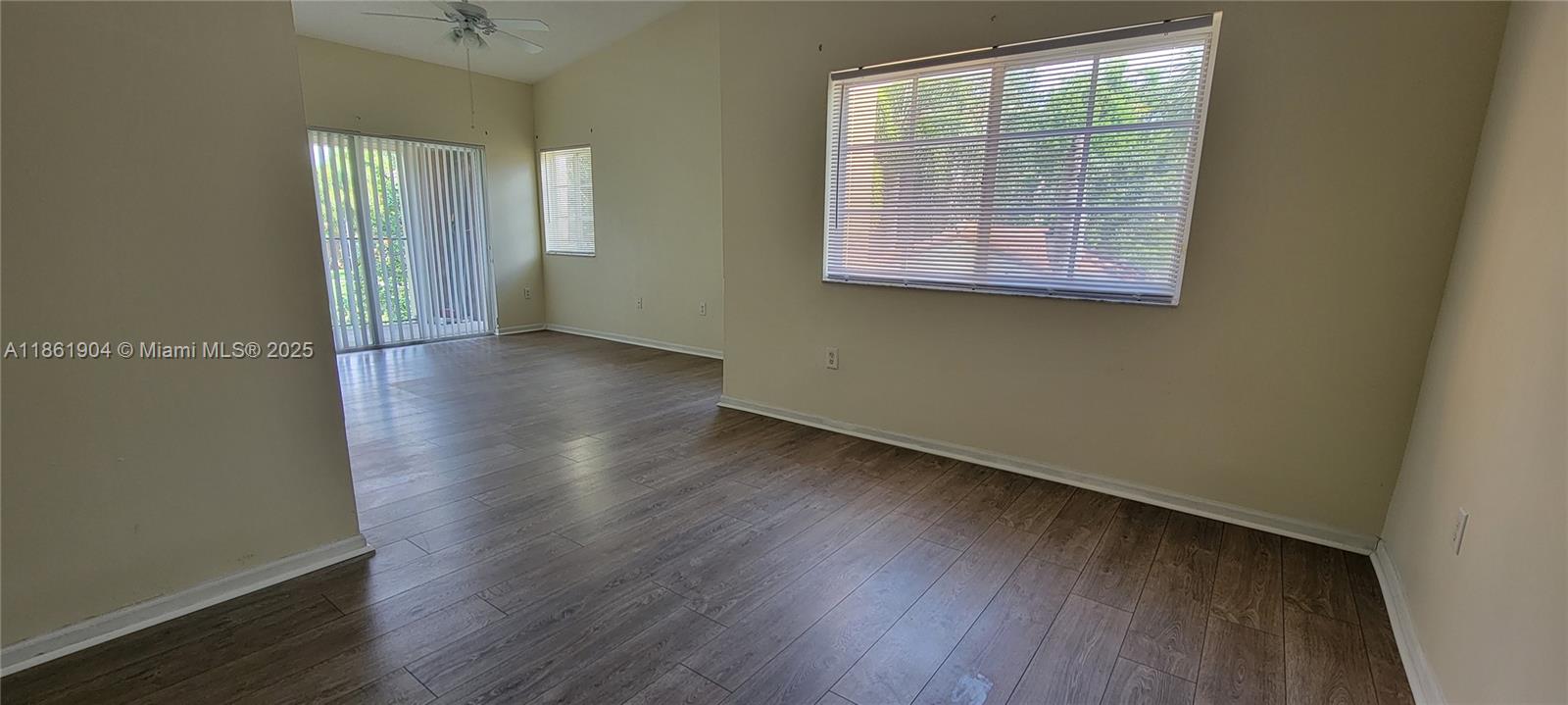 CARRINGTON AT COCONUT CRE - Residential Lease