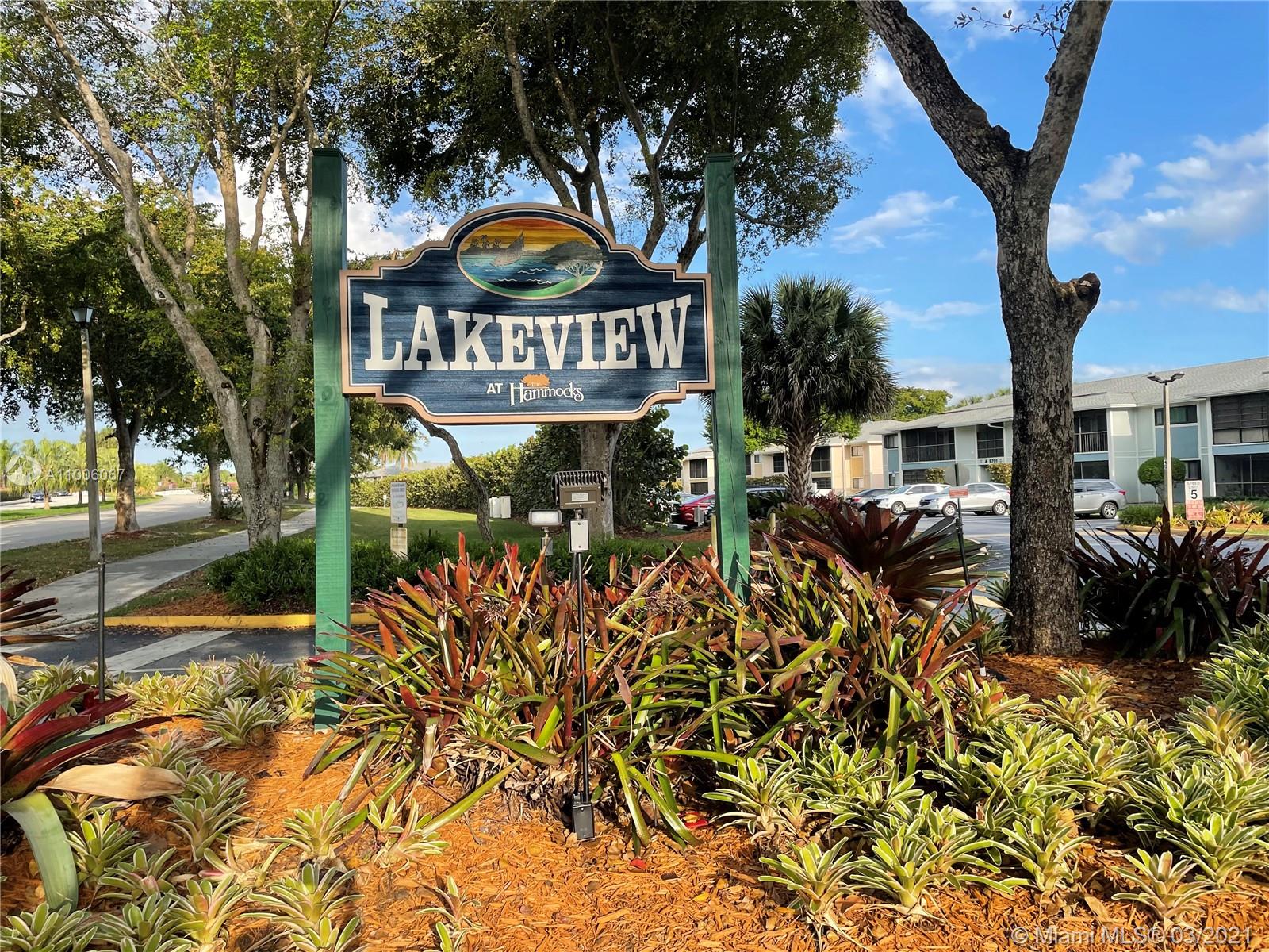 Very nice ground floor Condo with a fully remodeled kitchen, wood tile flooring throughout, both bedrooms w/
walk-in closets, & beautiful balcony perfect for entertaining or relaxing located in a community with a pool, beautiful lake with water fountain, beaches, jogging path, clubhouse, & playground, etc. Features: 2 Bedroom, 2 Bathrooms, assigned parking space, washer & dryer. Screened-in tiled porch, hurricane shutters, & in excellent move-in condition. Located near great schools, shopping, dining and more. Renewable Lease option. Please see Broker Remarks.