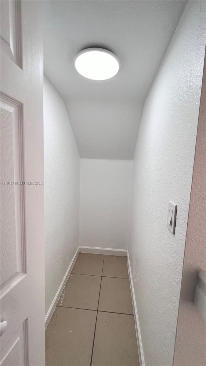 SILVER PALM EAST SEC THRE - Residential